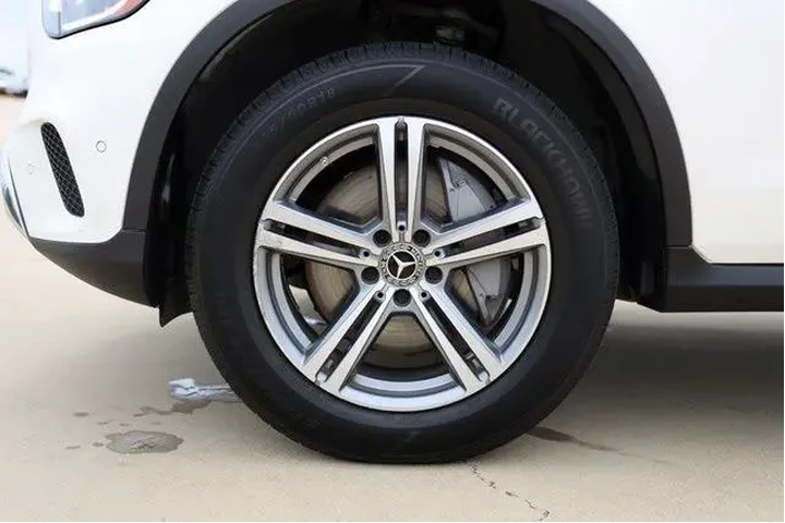 $22878 : Mercedes-Benz GLC 2022 GLC 3 image 9