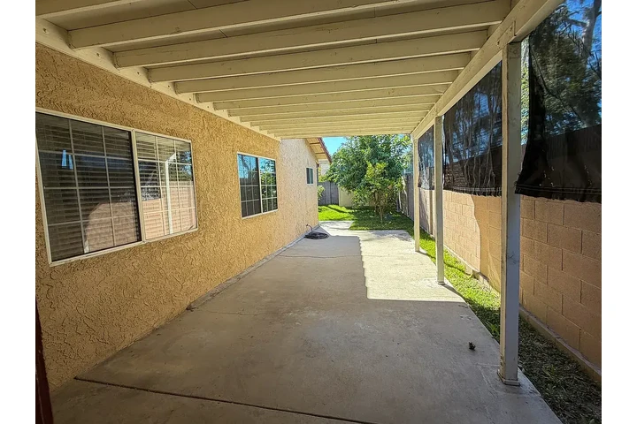 $1500 : Anaheim - 4 Bathroom image 9