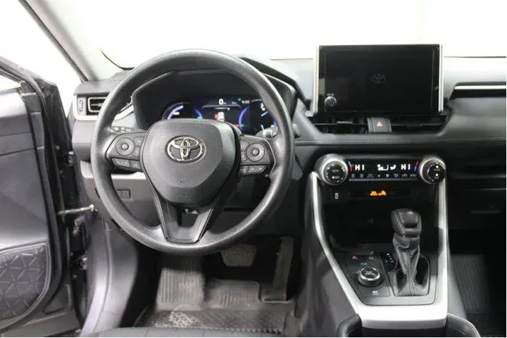 $29948 : Toyota RAV4 Hybrid 2023 AWD image 2