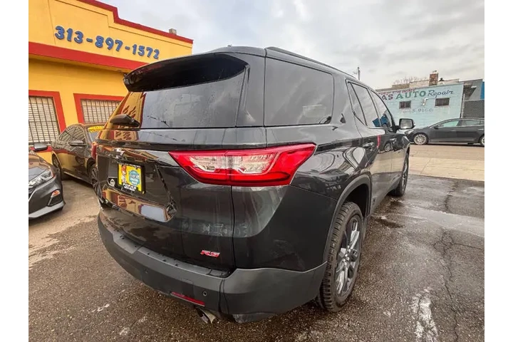 2019 Traverse RS image 8