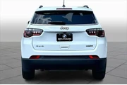 $24798 : Jeep Compass 2023 4x4 Latitu thumbnail