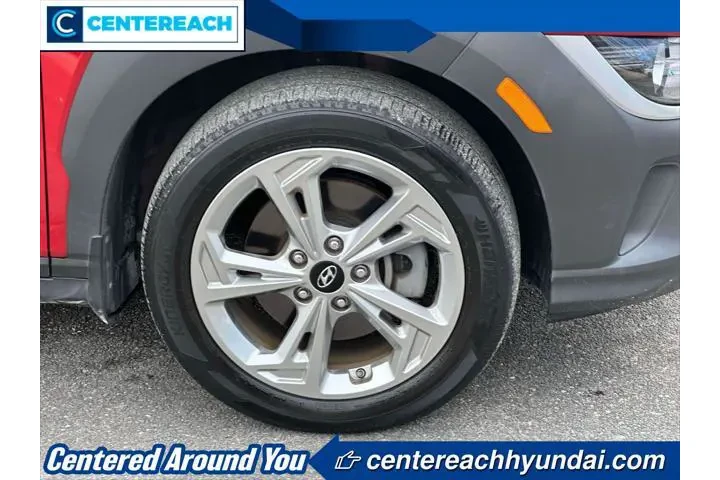 $17998 : Hyundai KONA 2022 AWD SEL 4d image 7