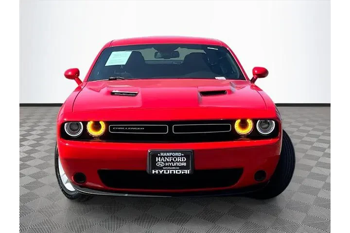 $20900 : Dodge Challenger 2023 SXT 2d image 3