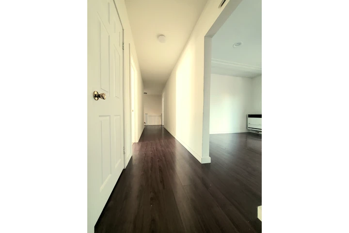 $2600 : 3Bd+2Ba+1Pk. image 5