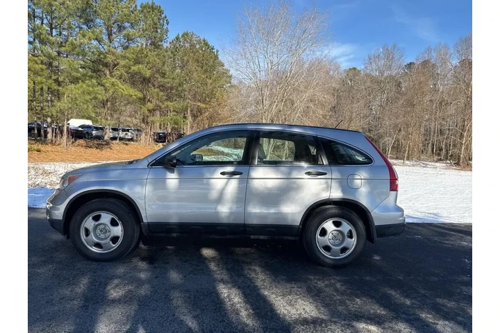 $13711 : Honda CR-V 2011 LX 4dr SUV image 6