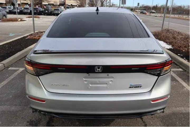 $25234 : Honda Accord Hybrid 2024 Spo image 7