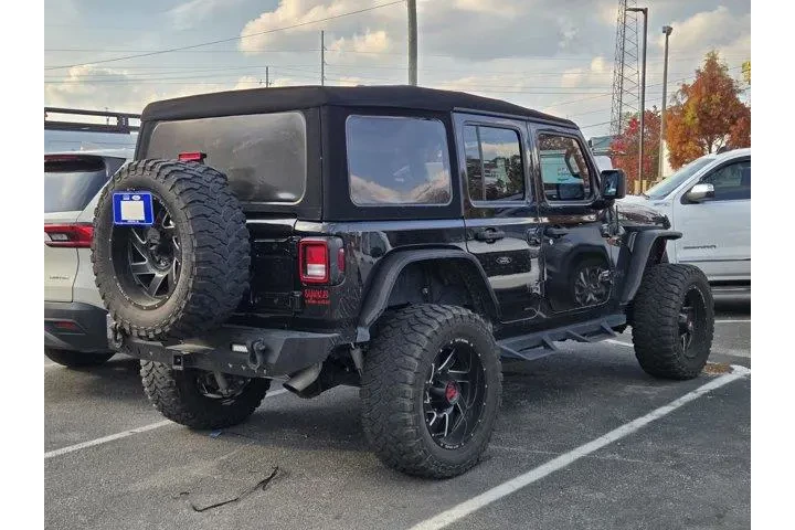 $30995 : Jeep Wrangler Unlimited 2021 image 5