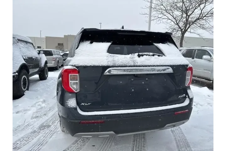 $33831 : Ford Explorer 2023 AWD XLT 4 image 6