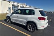 $11990 : Pre-Owned 2017 Tiguan Sport 4 thumbnail