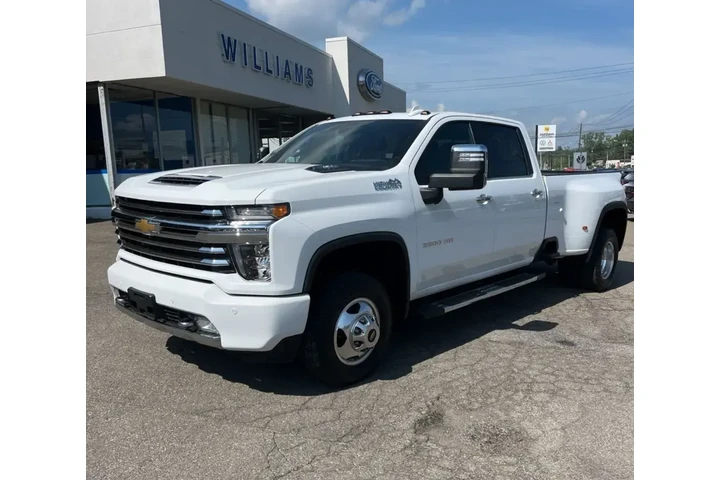$63999 : Chevrolet Silverado 3500HD 20 image 3