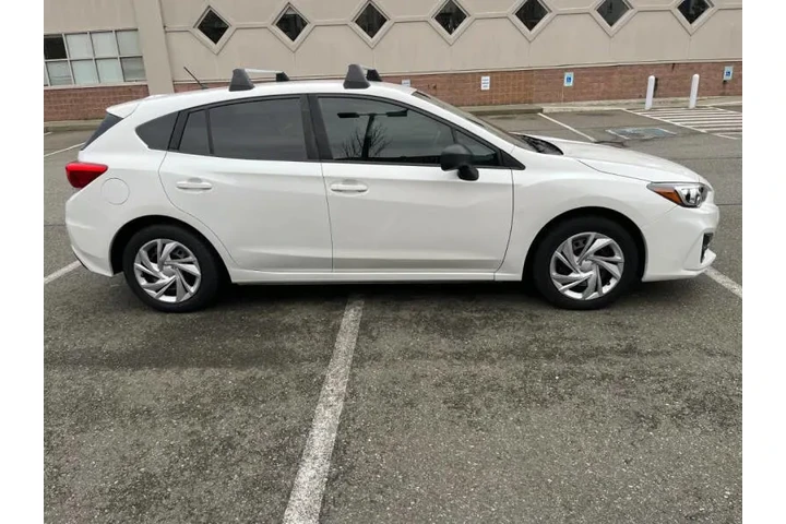 $10900 : 2017 Impreza 2.0i image 7