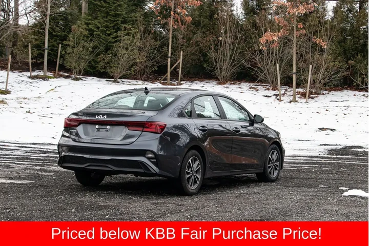 $12895 : Kia Forte 2024 LX 4dr Sedan image 8