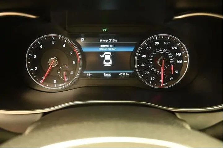 $23491 : Genesis G70 2020 AWD 2.0T 4d image 3