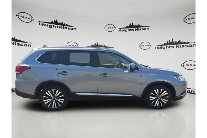 $18790 : Mitsubishi Outlander 2019 AW image 6