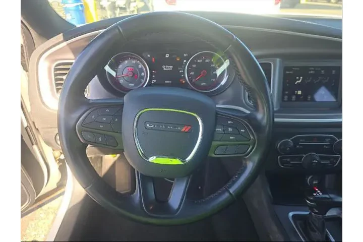 $22995 : Dodge Charger 2022 SXT 4dr S image 4