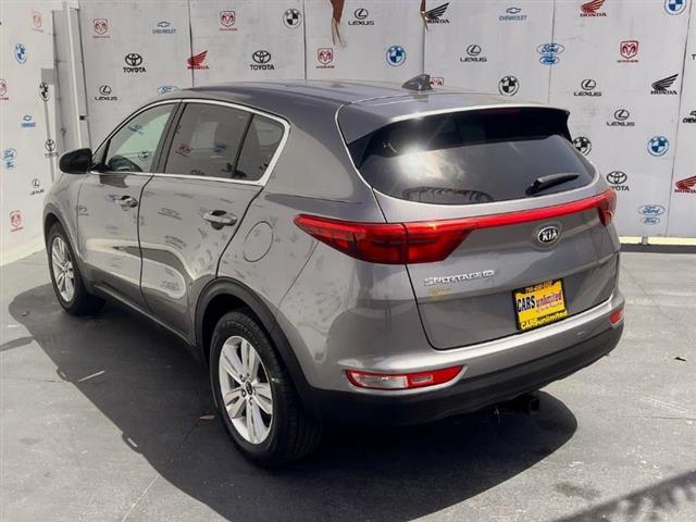 $15995 : Used 2018 Sportage LX FWD for image 5