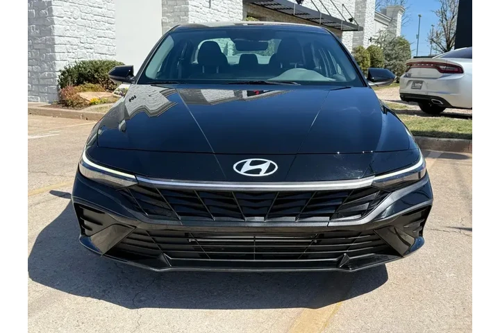 $23042 : Hyundai ELANTRA 2026 SEL Spo image 3