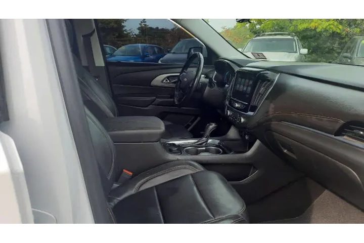 $12995 : 2019 Traverse LT Leather image 7