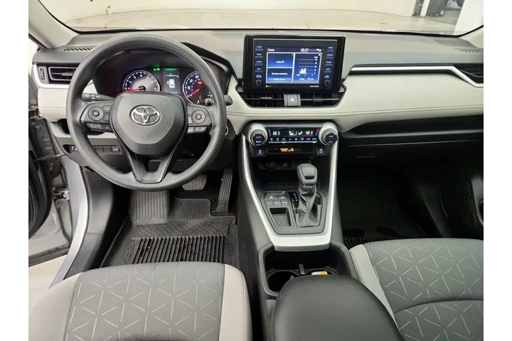 $25998 : Toyota RAV4 2022 XLE 4dr SUV image 9