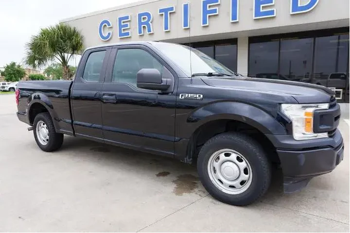 $18725 : Ford F-150 2018 4x2 XL 4dr S image 1