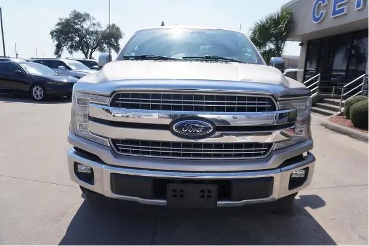 $23988 : Ford F-150 2018 4x2 Lariat 4 image 2