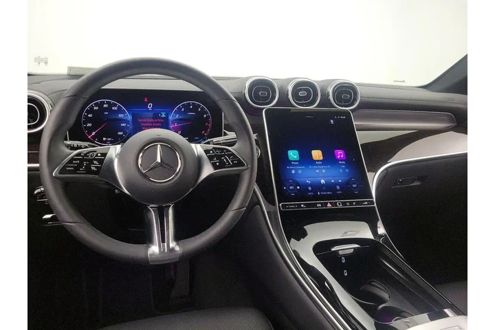 $39998 : Mercedes-Benz GLC 2025 GLC 3 image 9