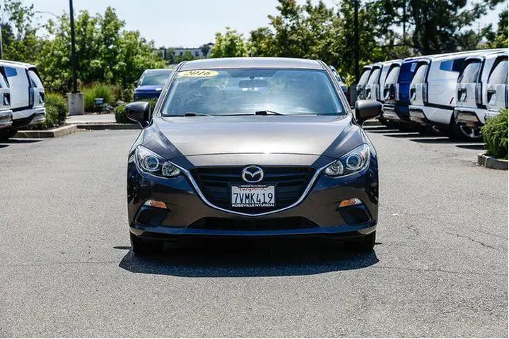 $12997 : Mazda Mazda3 2016 i Sport 4d image 7