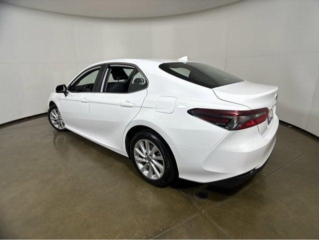 $22689 : Gold Certified2022 Camry LE image 10