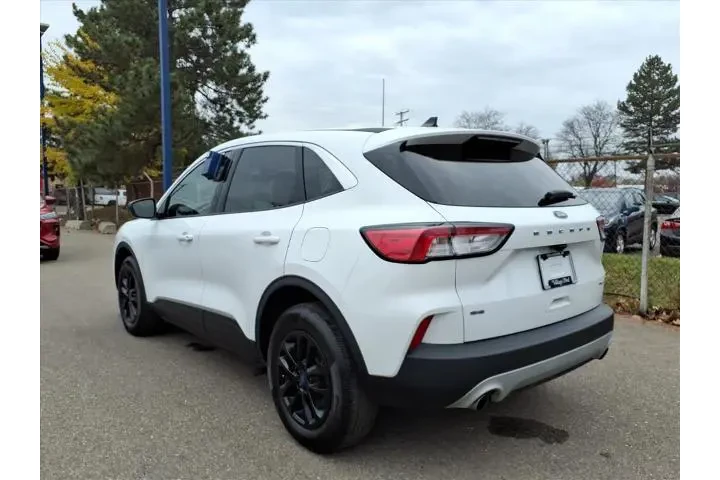 $18980 : Ford Escape 2022 AWD SE 4dr image 9