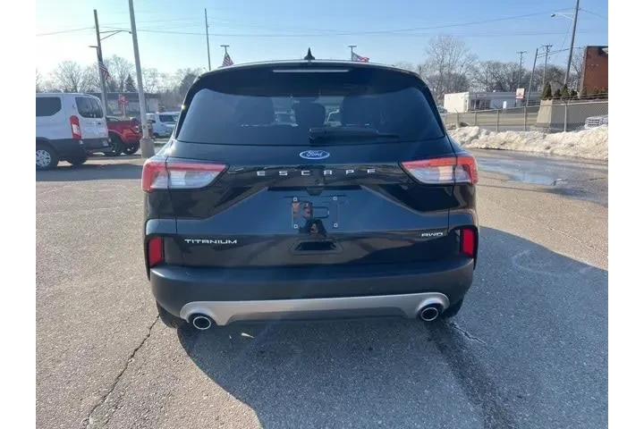 $25000 : Ford Escape 2022 AWD Titaniu image 5
