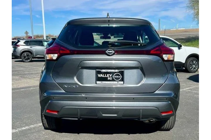 $14997 : Nissan Kicks 2023 S 4dr Cros image 4