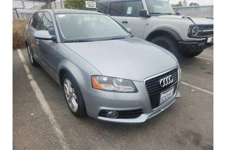 $8991 : Audi A3 2013 2.0T Premium 4d image 1