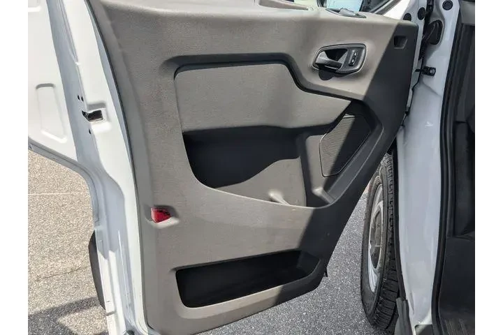 $39992 : Ford Transit 2024 250 3dr LW image 10