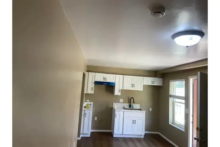 $3000 : APT. for RENT: 3 Bedrooms image 5