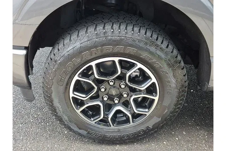 $35997 : Ford F-150 2022 4x4 Lariat 4 image 10