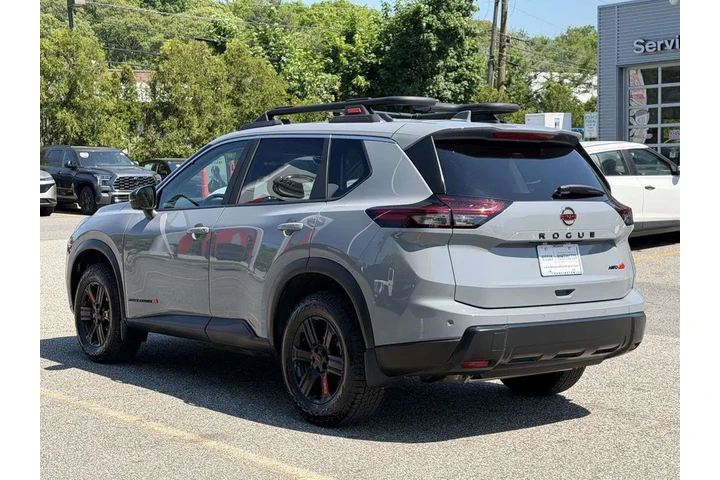 $31450 : Nissan Rogue 2025 AWD Rock C image 6