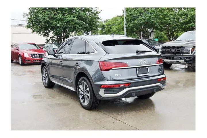 $32491 : Audi Q5 Sportback 2022 AWD q image 2