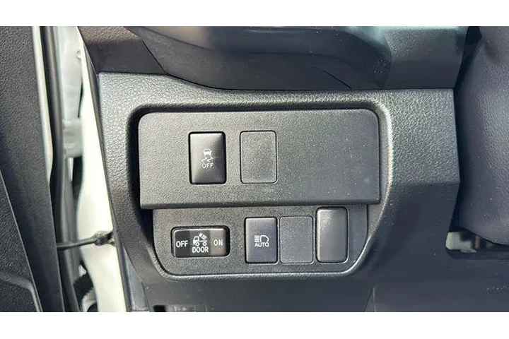 $29358 : Toyota Tacoma 2022 4x2 SR 4d image 7