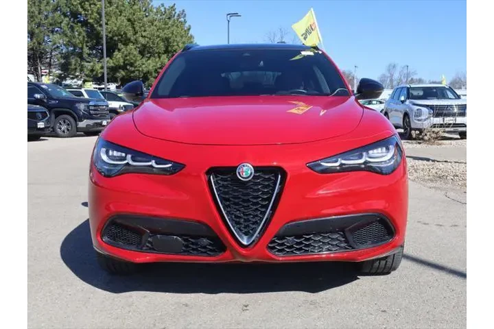 $33277 : Alfa Romeo Stelvio 2024 AWD image 3