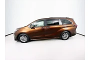 $37990 : Toyota Sienna 2022 AWD XLE 7 thumbnail