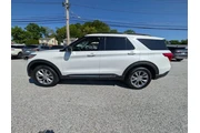 $32800 : Ford Explorer 2023 AWD XLT 4 thumbnail