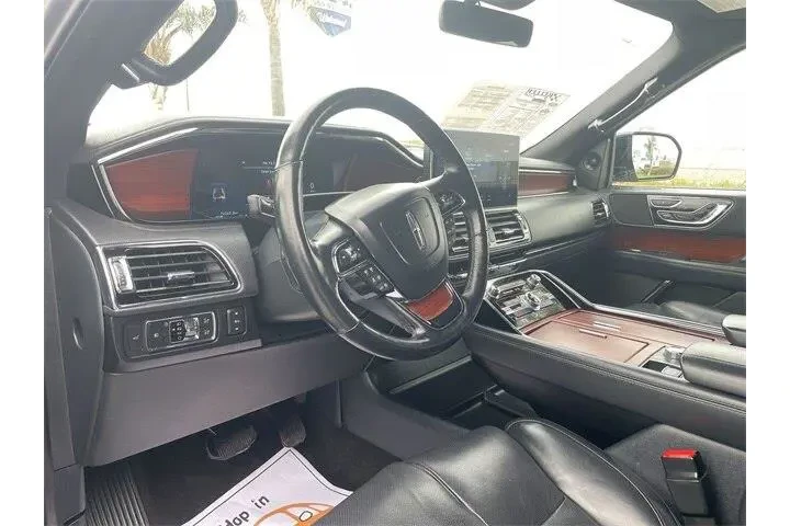 $39467 : Lincoln Navigator 2022 4x2 R image 10