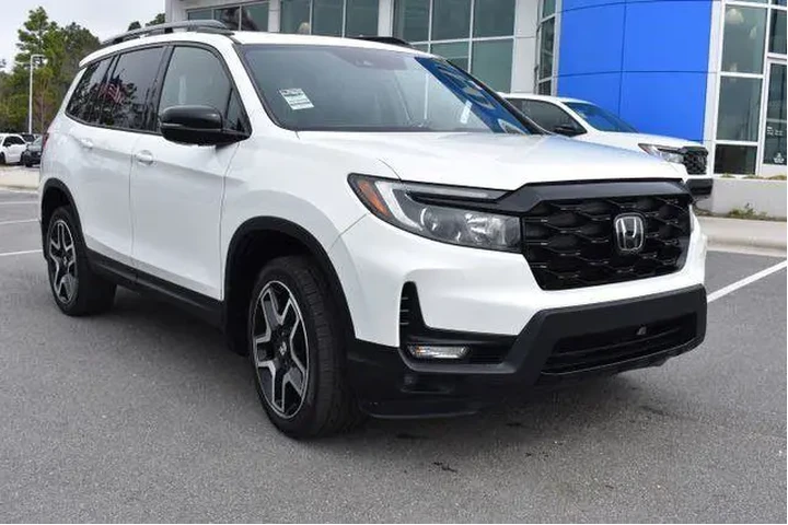 $28421 : Honda Passport 2022 AWD Elit image 3