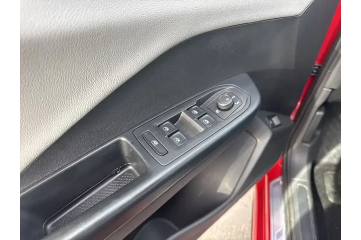 $17814 : Volkswagen Taos 2022 SE 4dr image 8