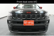 $22344 : Jeep Compass 2023 4x4 (Red) thumbnail