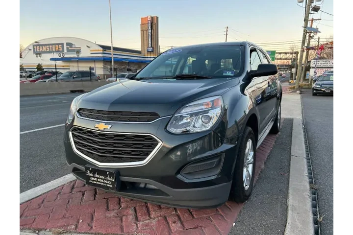 $7995 : 2017 Equinox LS image 9