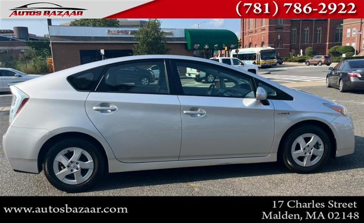 $7900 : Used 2011 Prius 5dr HB III (N image 6