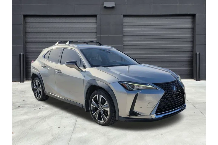 $17900 : Lexus UX 200 2019 4dr Crosso image 3