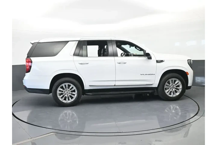 $38996 : GMC Yukon 2023 4x2 SLT 4dr S image 7