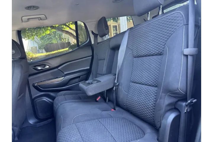 $9999 : 2017 GMC Acadia SLE-1 image 6